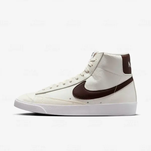 Nike Dama Blazer Mid ’77 (DQ4124-107)