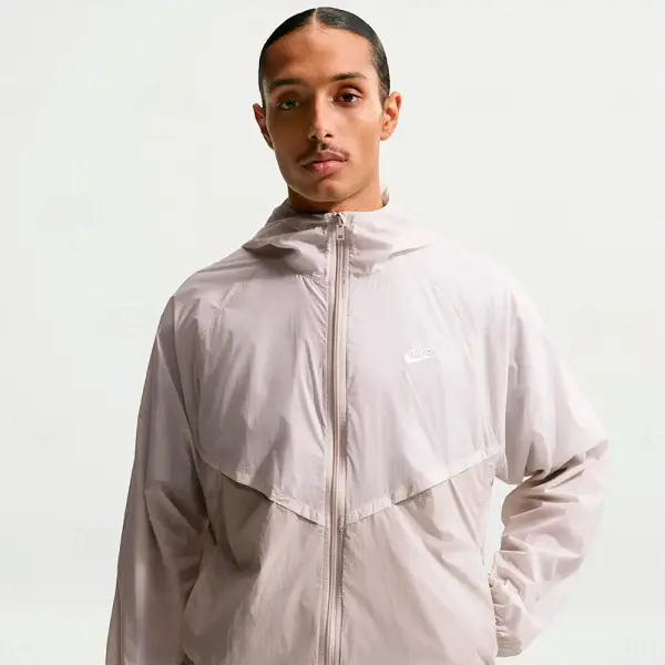 Casaca cortaviento Varon Nike windrunner UV (IO9627-104)